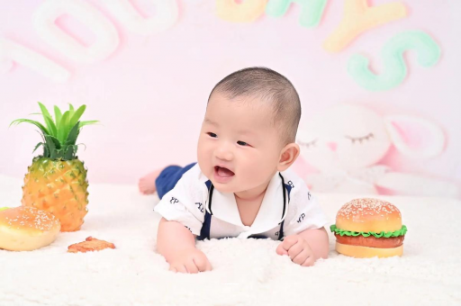 衢州八个月宝宝打嗝